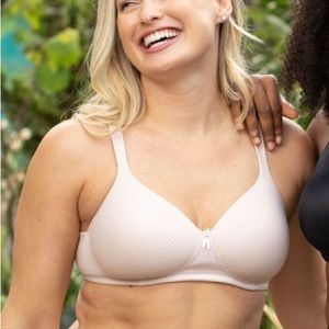 Vanity Fair Radiant Collection #72389 Full Coverage Comfort Wire Free Bra 40DD